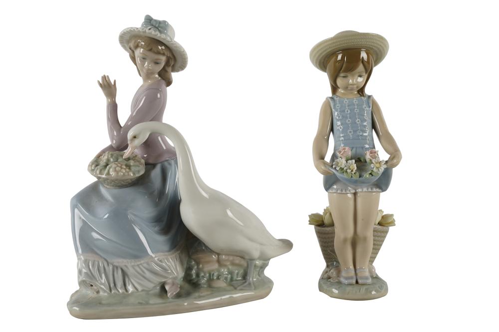TWO LLADRO FIGUREScomprising a