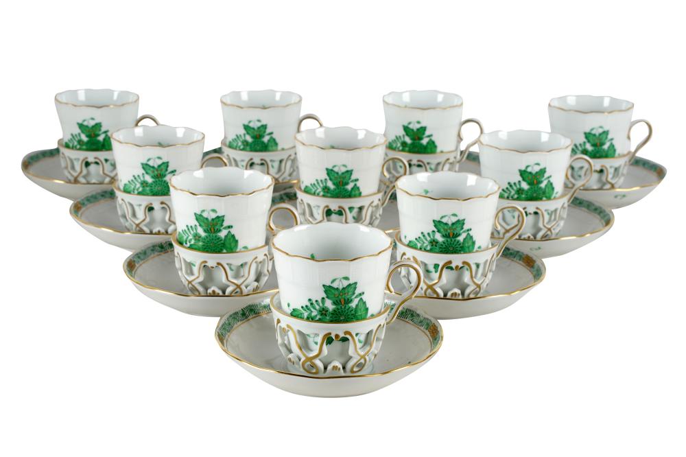 TEN HEREND TREMBLEUSE CUPS SAUCERSChinese 333328