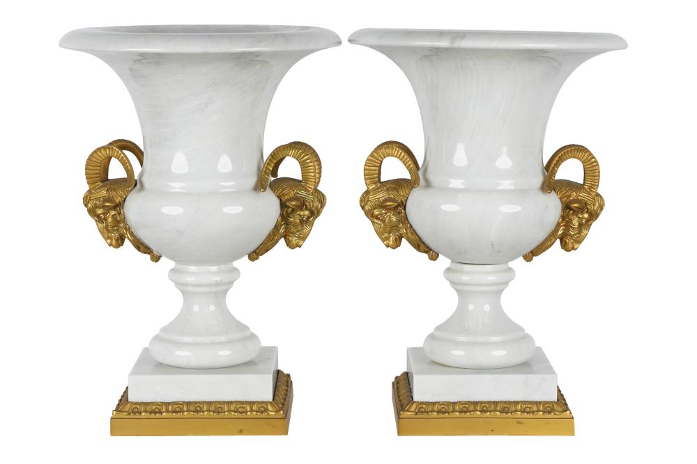 PAIR OF POLISHED MARBLE CAMPAGNA 33342d