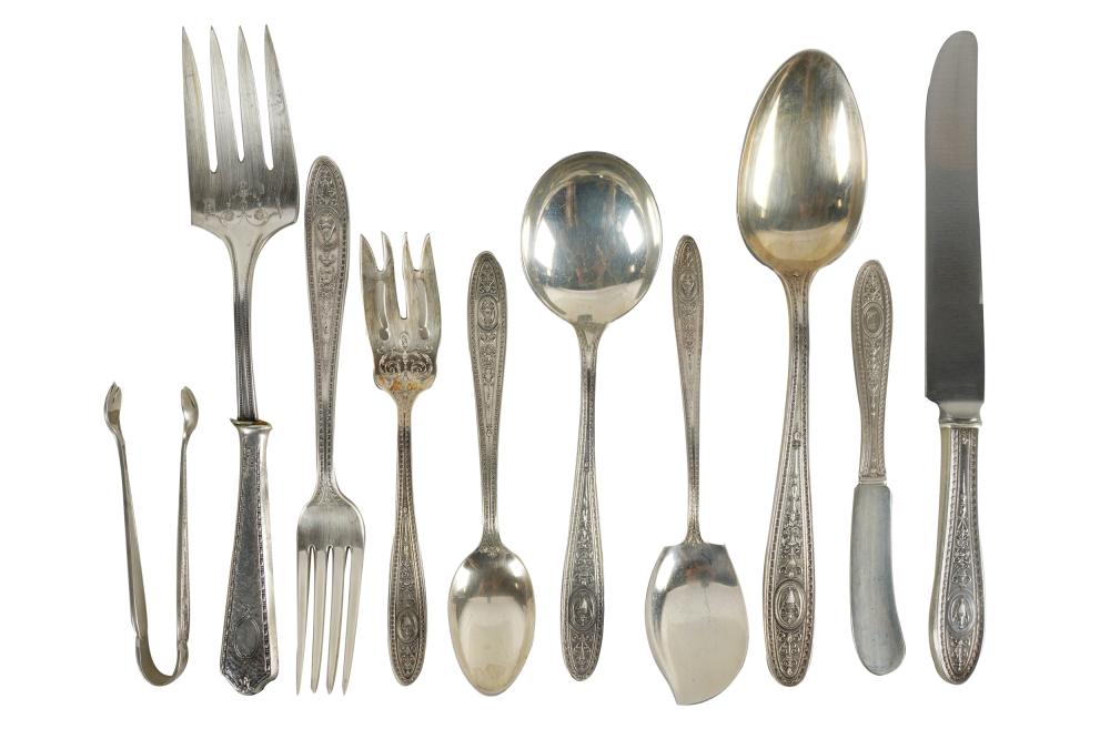 INTERNATIONAL STERLING SILVER FLATWARE 333566