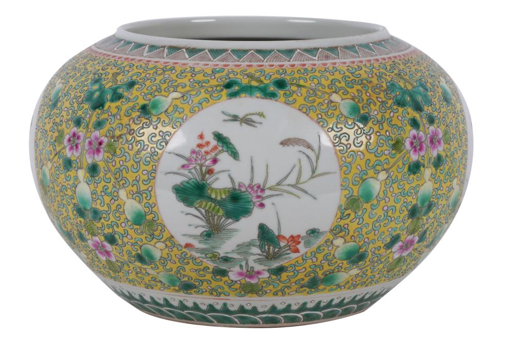 CHINESE PORCELAIN PLANTER BOWLunmarked  33357d