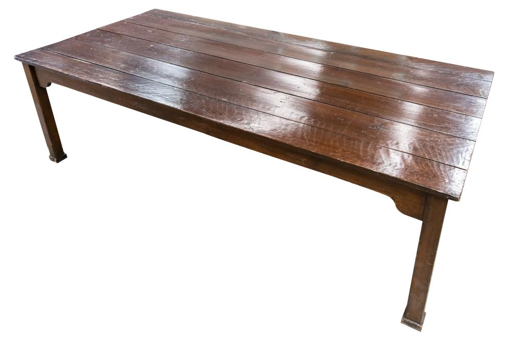 RUSTIC STAINED PINE DINING TABLEthe