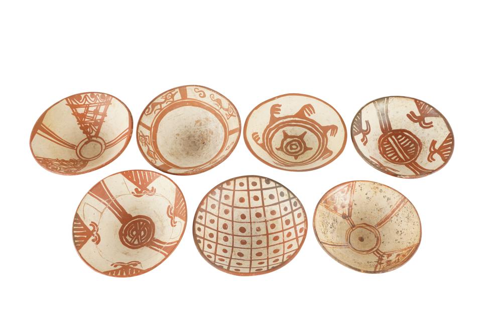 COLLECTION OF MESOAMERICAN CERAMIC BOWLScomprising