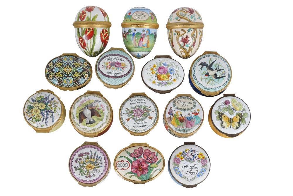 COLLECTION OF ENAMEL PILL BOXEScomprising 3336aa