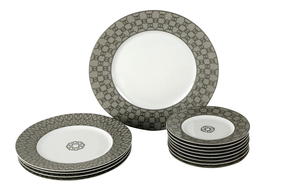 SET OF HERMES PORCELAIN SERVICEwith 333734