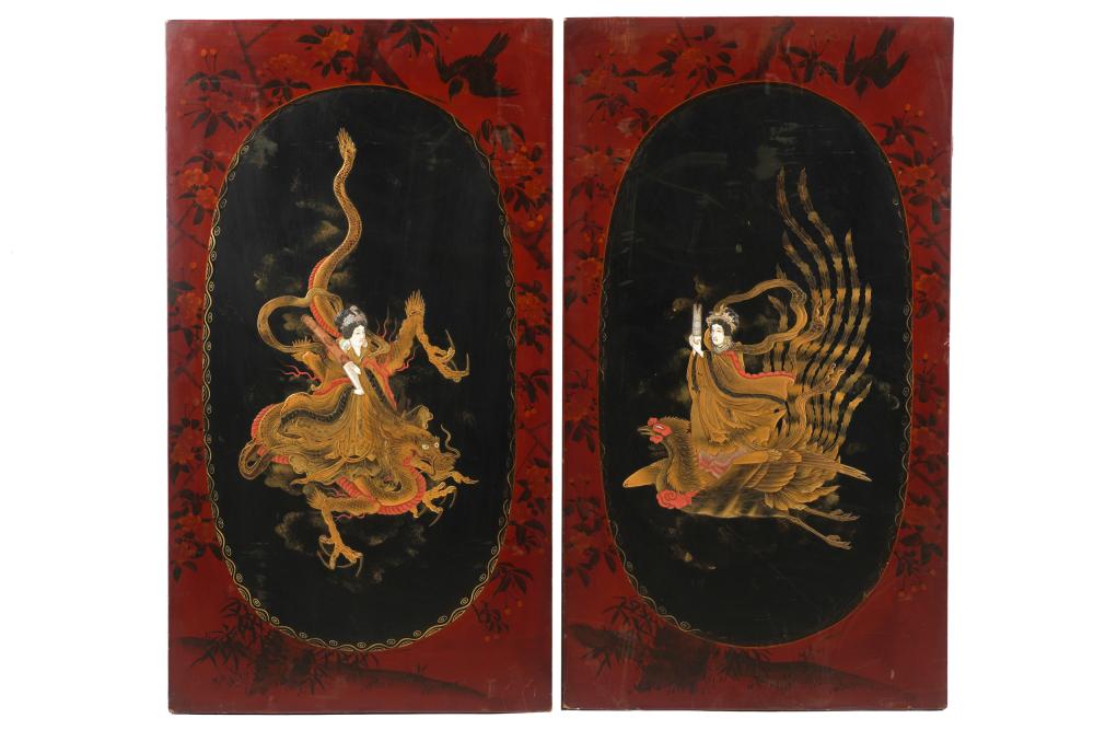 PAIR OF CHINESE LACQUERED INLAID 33378b
