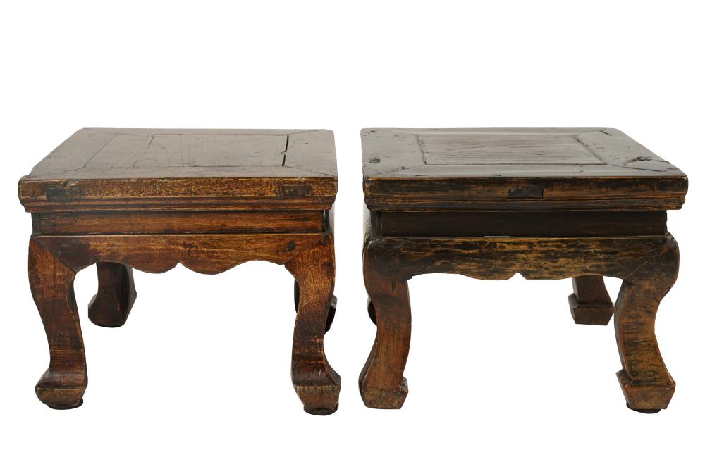 PAIR OF CHINESE LOW STOOLSelm wood 3337d3