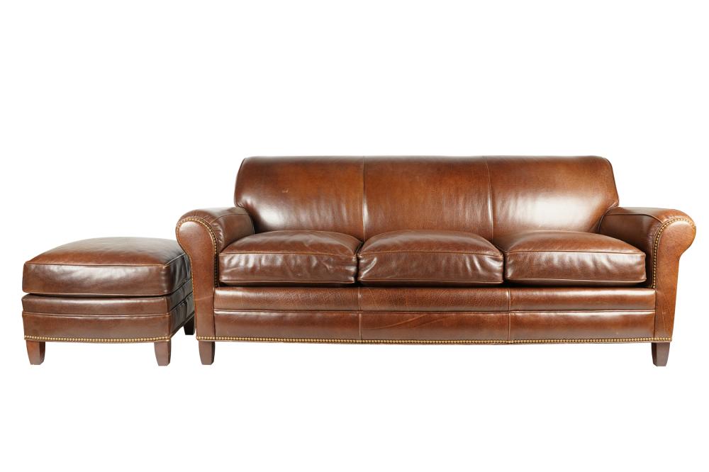 HANCOCK MOORE BROWN LEATHER SOFA 33382c