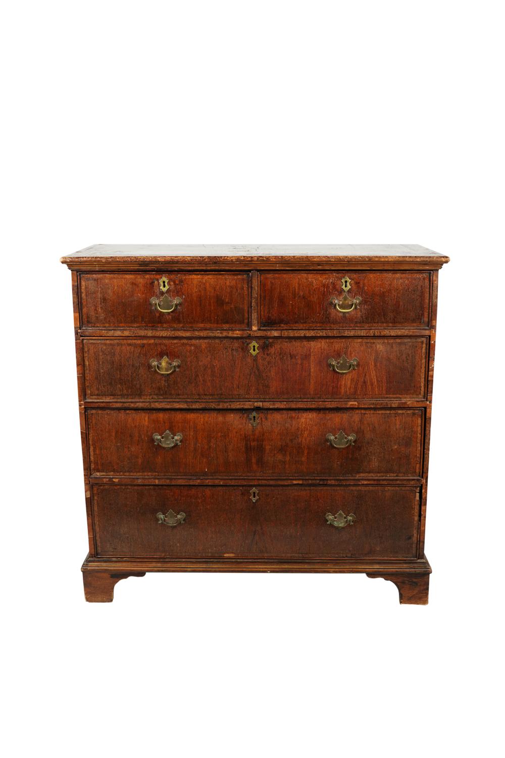 GEORGIAN CHEST OF DRAWERSwalnut