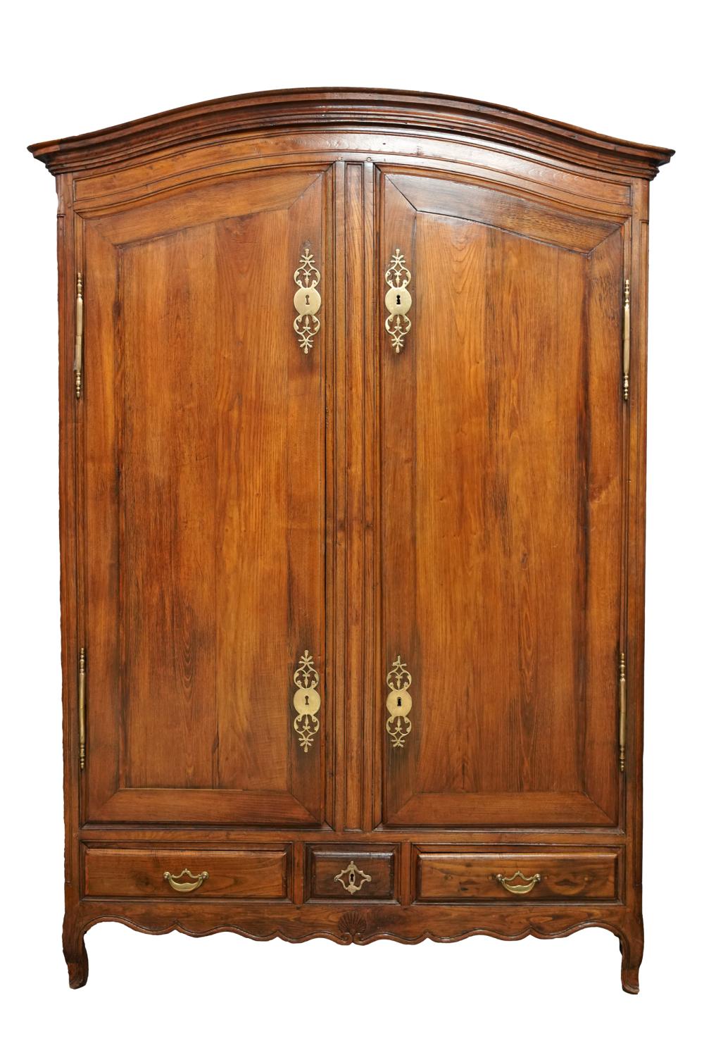 FRENCH PROVINCIAL OAK ARMOIREthe 3338bb