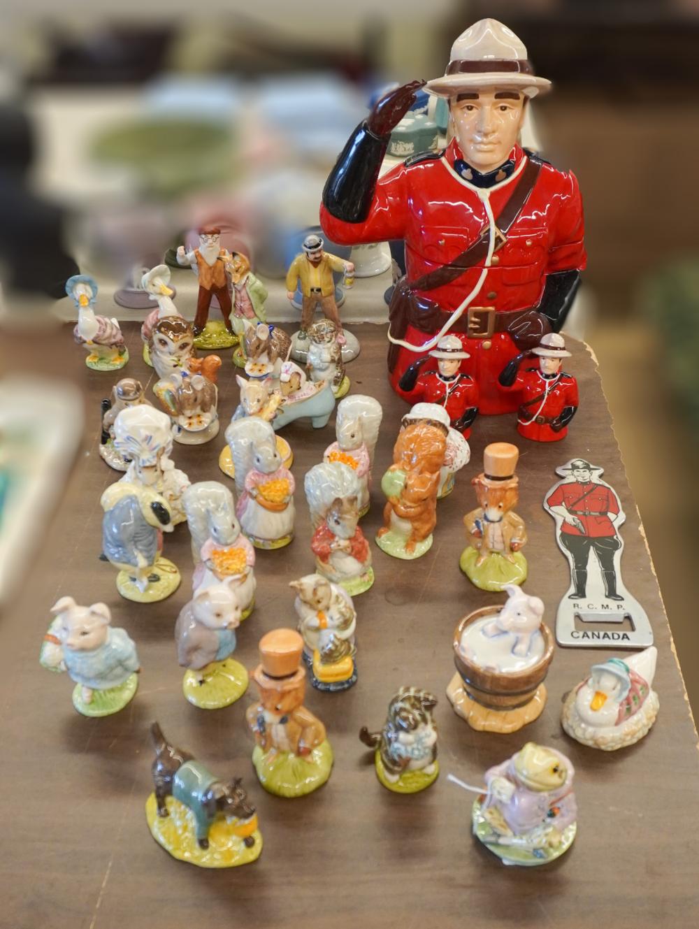 COLLECTION OF BEATRIX POTTER FIGURES 333b5a