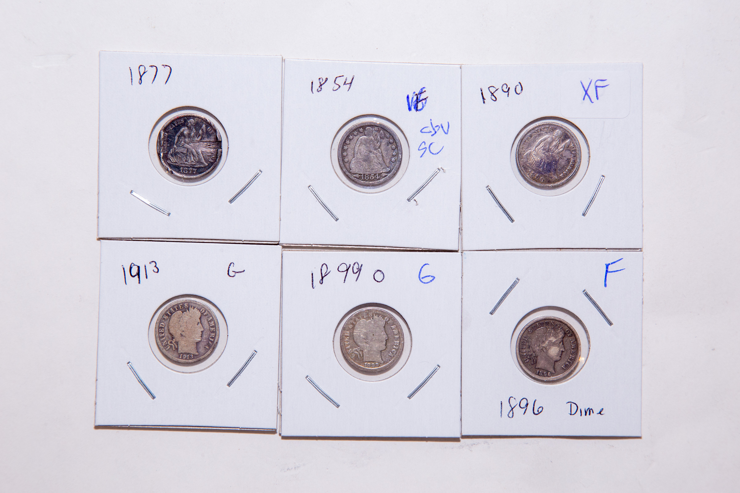 A GROUP OF EARLIER DIMES Seated 333d01