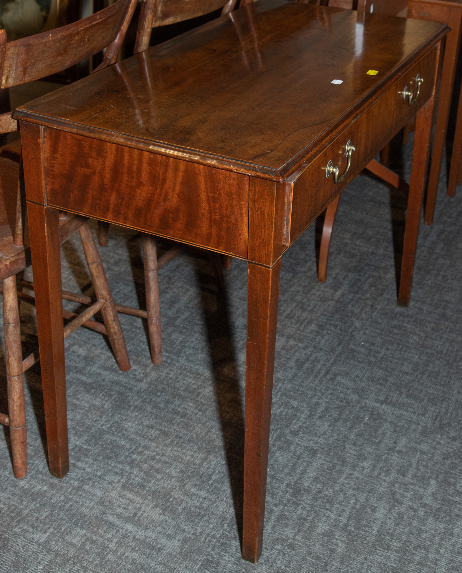 GEORGIAN FIGURED WALNUT HALL TABLE