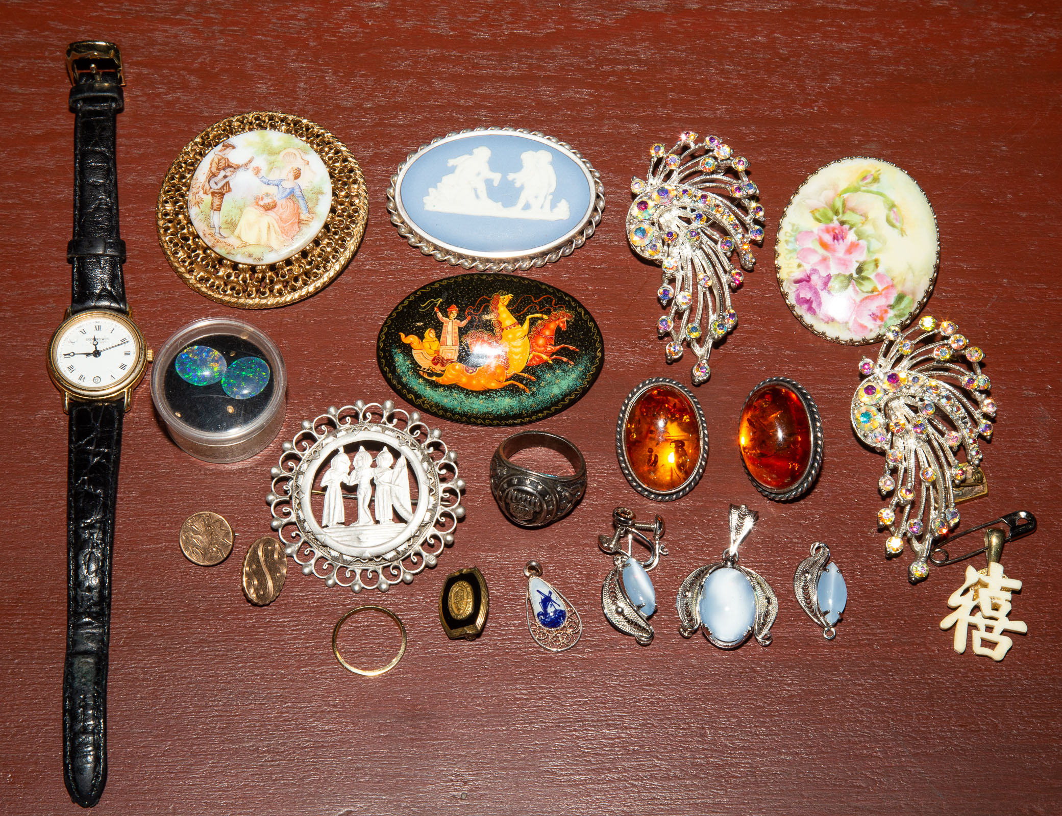 COLLECTION OF VINTAGE FASHION & STERLING