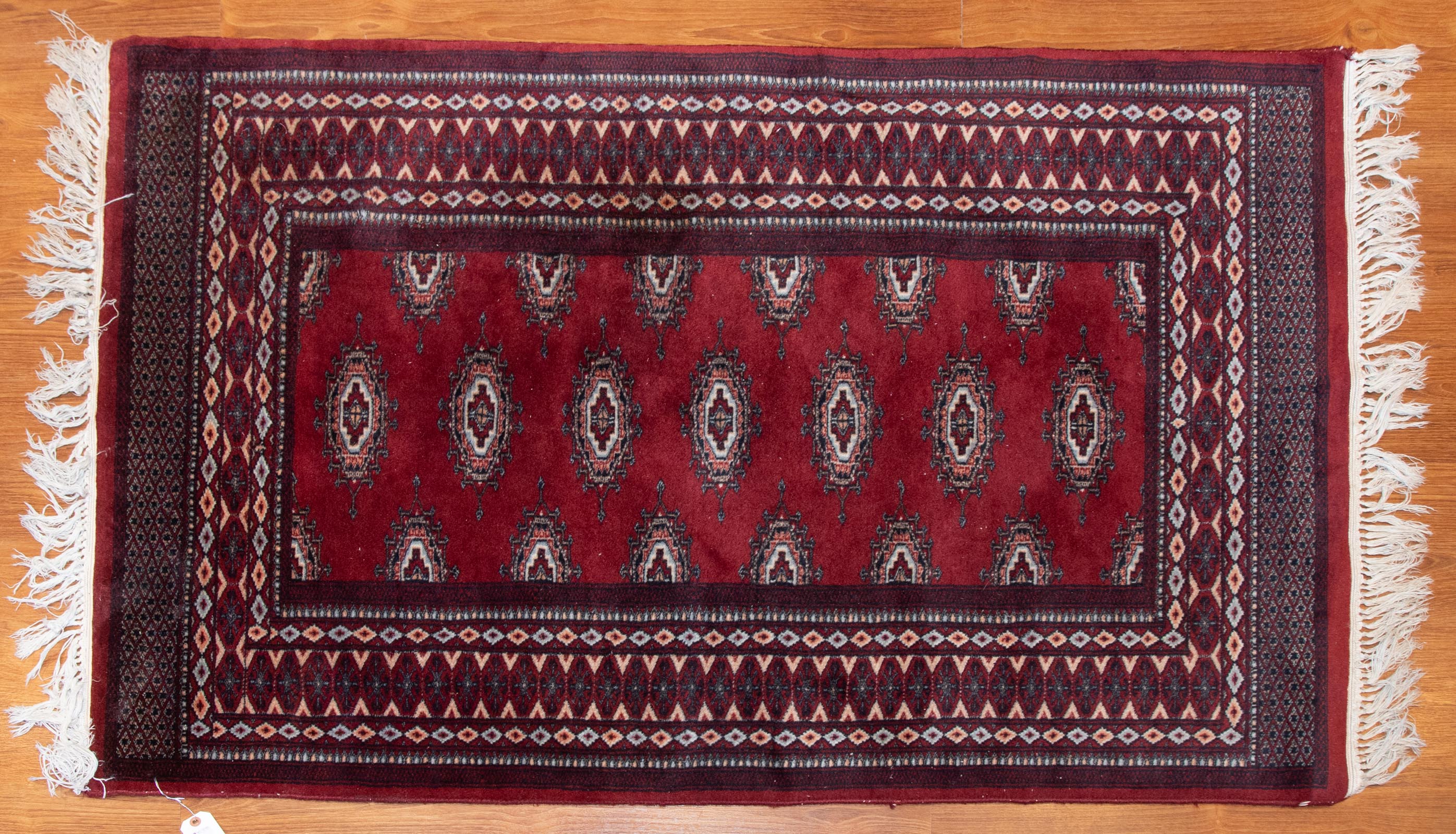 BOKHARA RUG, PAKISTAN, 3.1 X 5