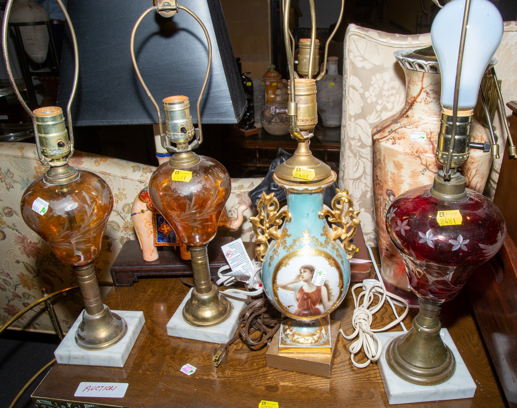 ASSORTMENT OF SEVEN TABLE LAMPS