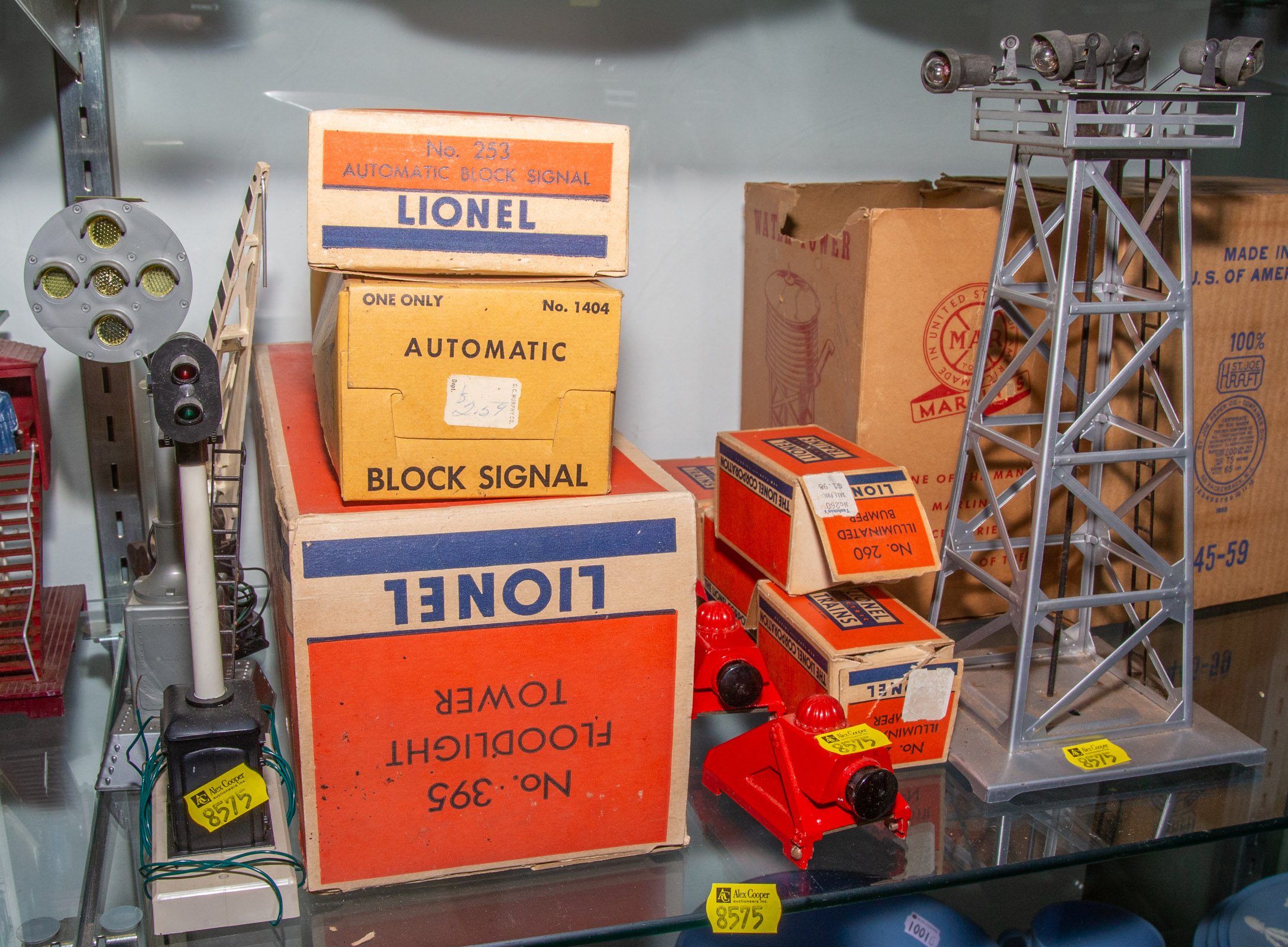 SELECTION OF LIONEL O GAUGE SIGNALS 333f92