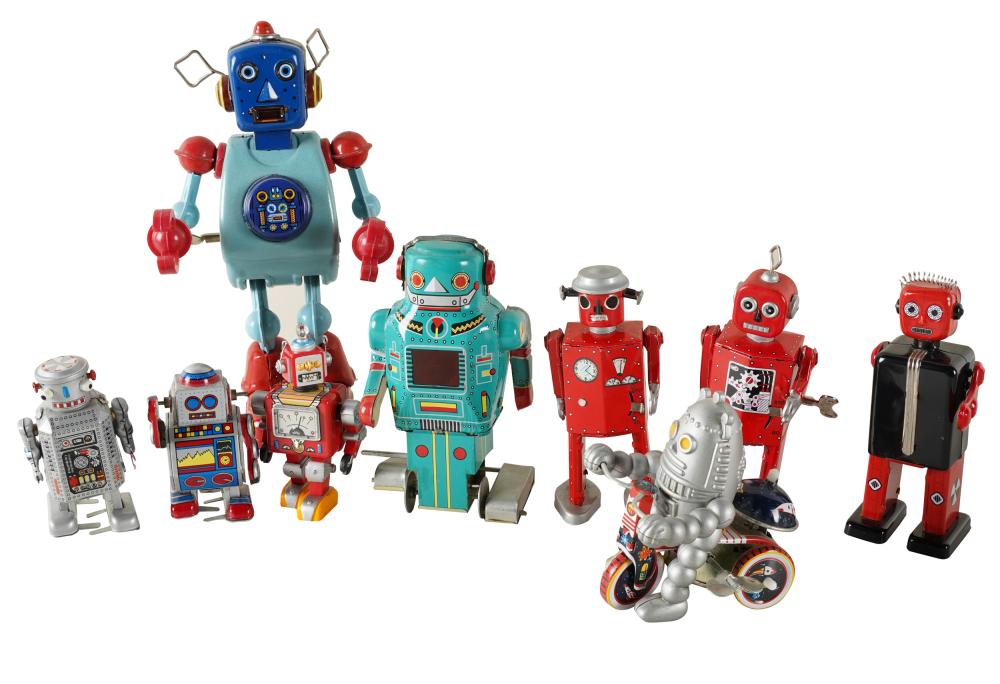 GROUP OF ROBOT WIND-UP TOYScomprising: