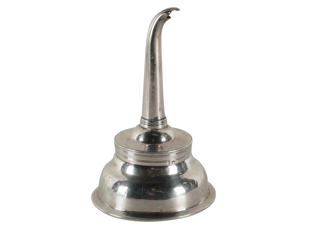 ENGLISH STERLING FUNNEL / STRAINERwith