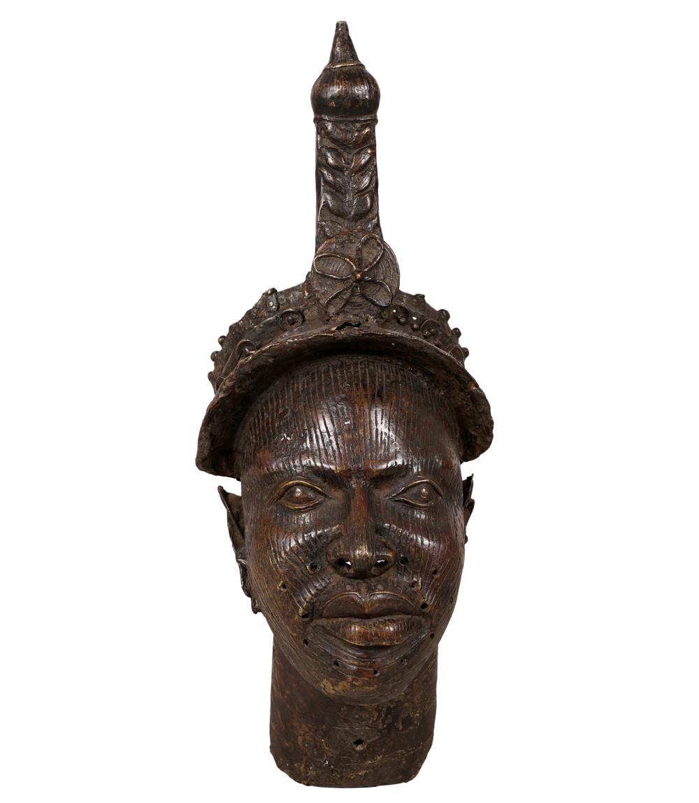 AFRICAN BRONZE BUST20th century;