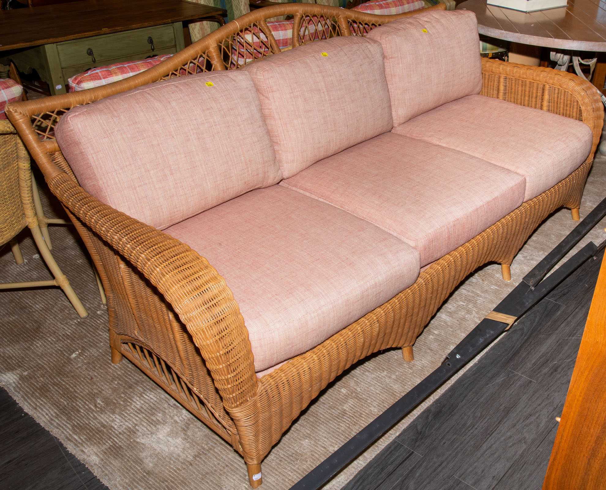 A WICKER SOFA Contemporary with 3344af