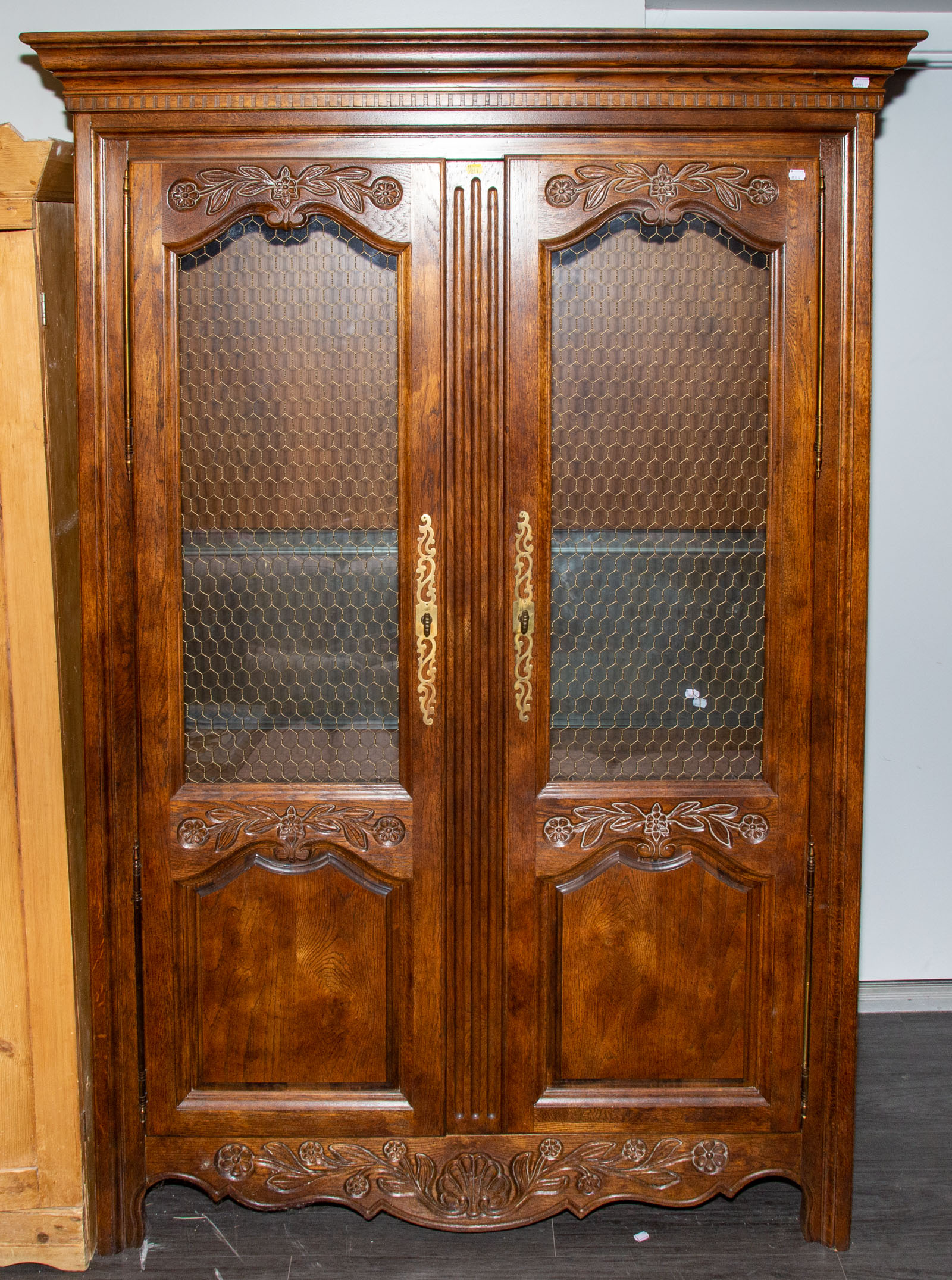 A CONTINENTAL STYLE ELM DISPLAY 3344b6