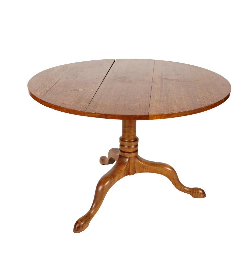 OAK TILT TOP BREAKFAST TABLEearly 331eed