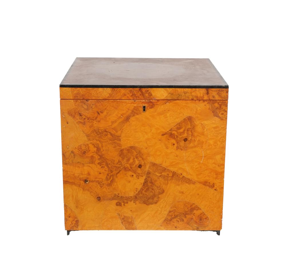 BURL-VENEER CHESTthe hinged top