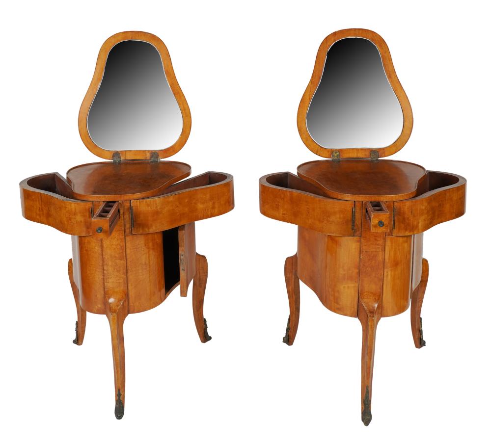 PAIR OF CONTINENTAL FRUITWOOD POUDREUSESeach 332207