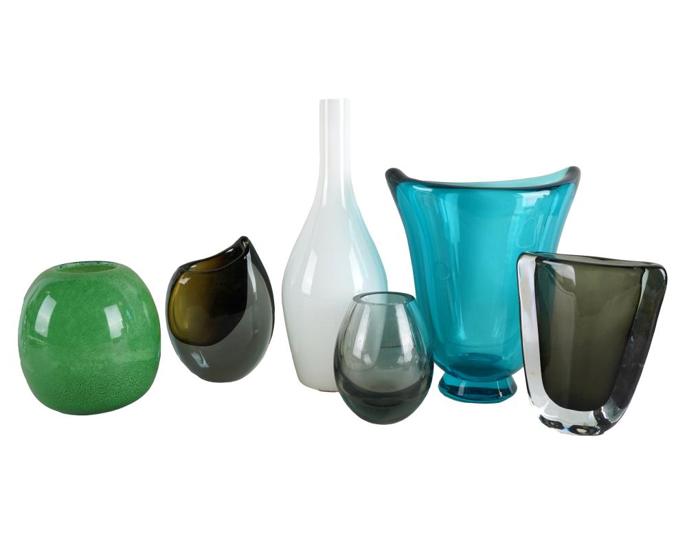 GROUP OF SIX ART GLASS VASESthe