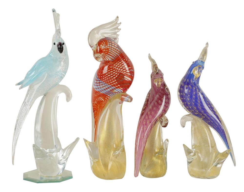 FOUR MURANO GLASS PARROTScomprising 3322da