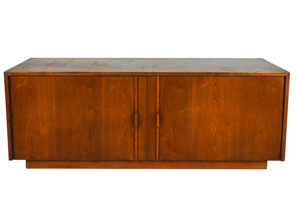 DANISH MODERN TEAK CABINETunsigned  33243f