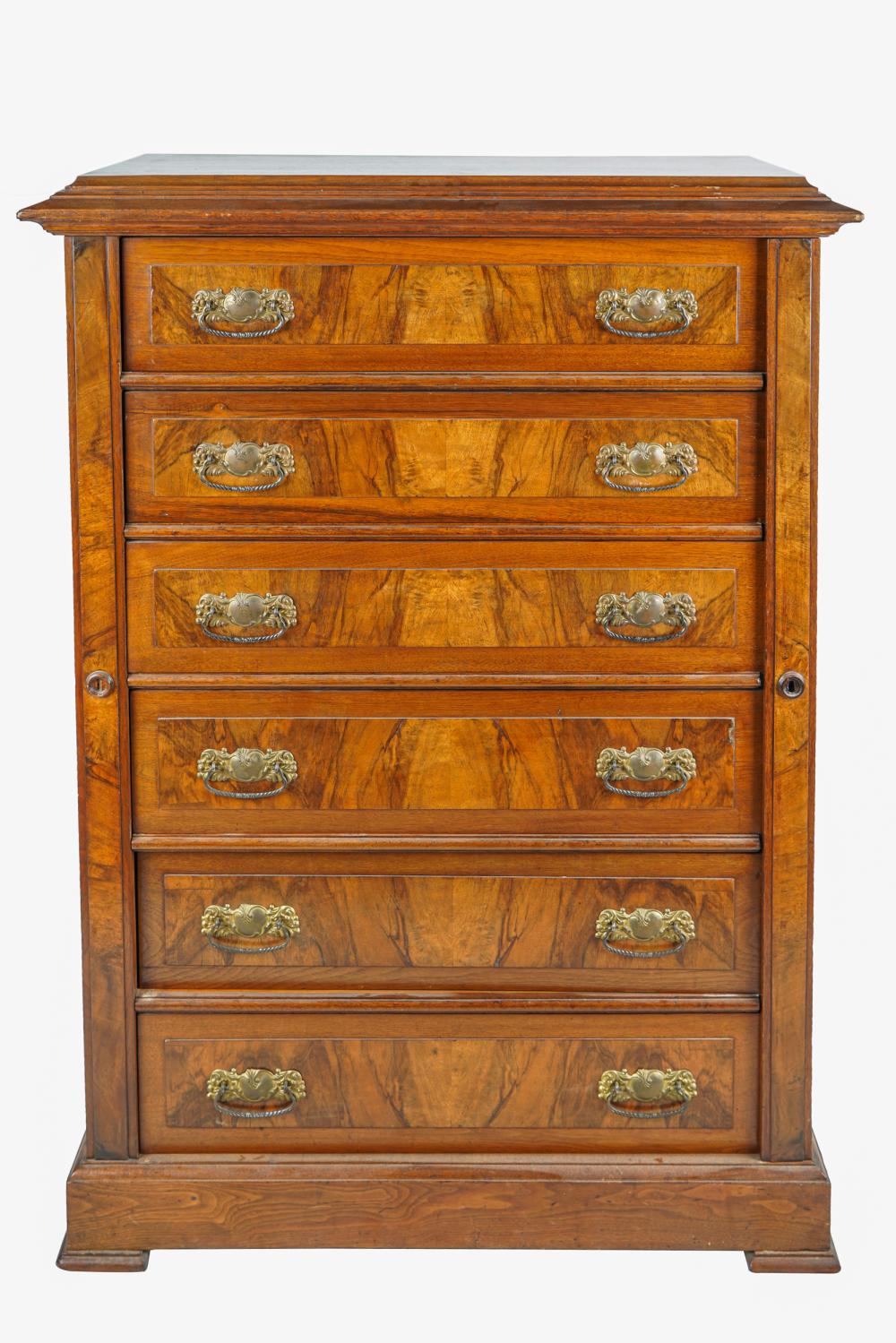 VICTORIAN LOCKSIDE CHEST OF DRAWERSwith 33247d