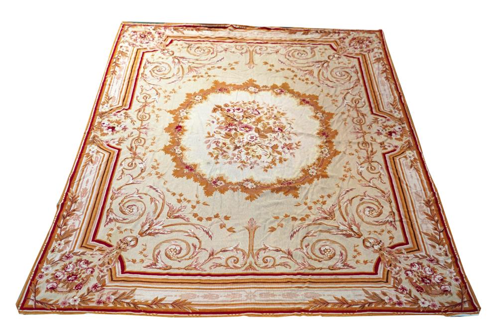 AUBUSSON STYLE FLORAL TAPESTRYCondition  3324d2