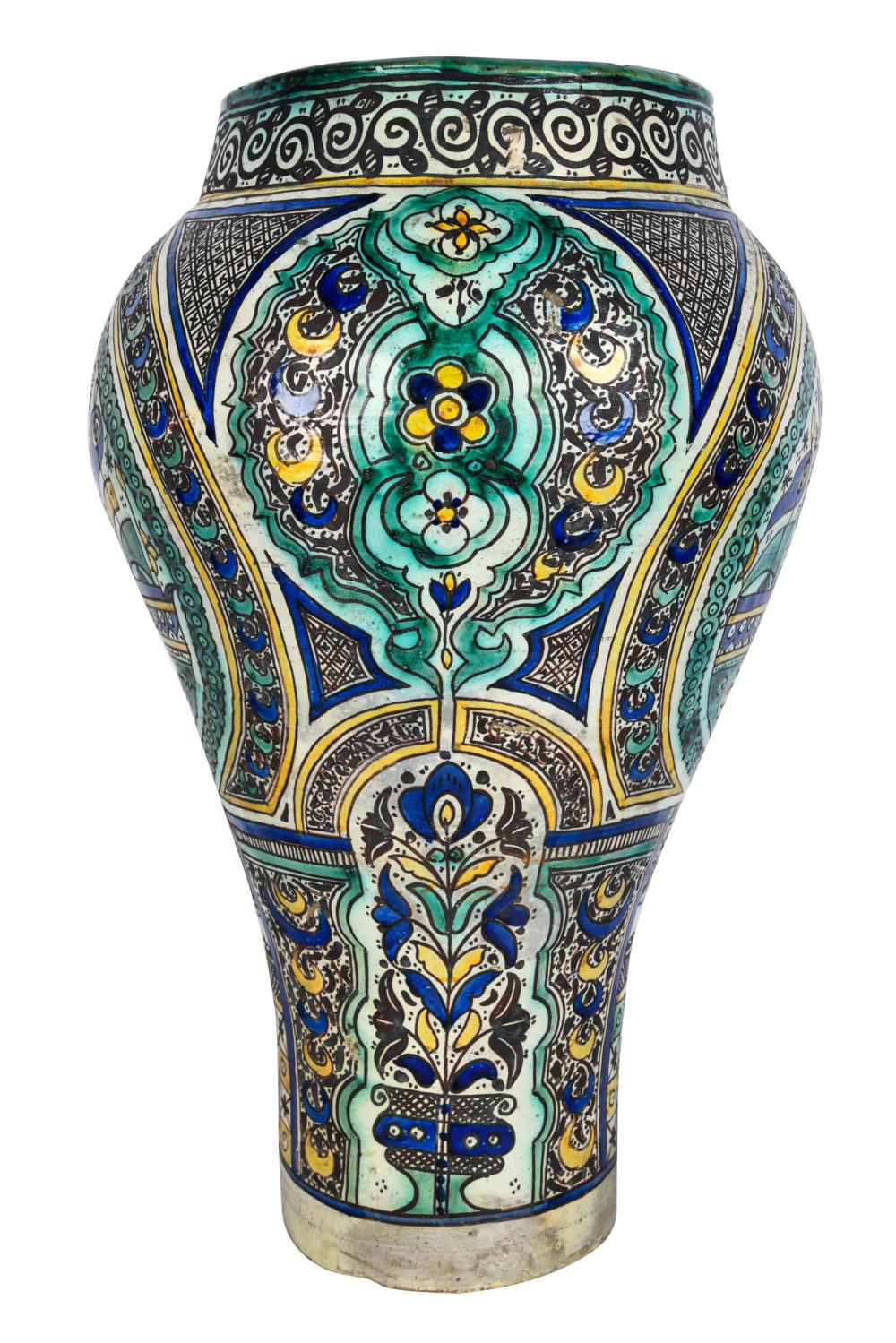 ARABESQUE GLAZED CERAMIC VESSELCondition: