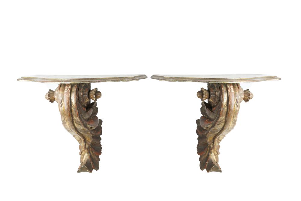 PAIR OF VENETIAN GILT WOOD BRACKET