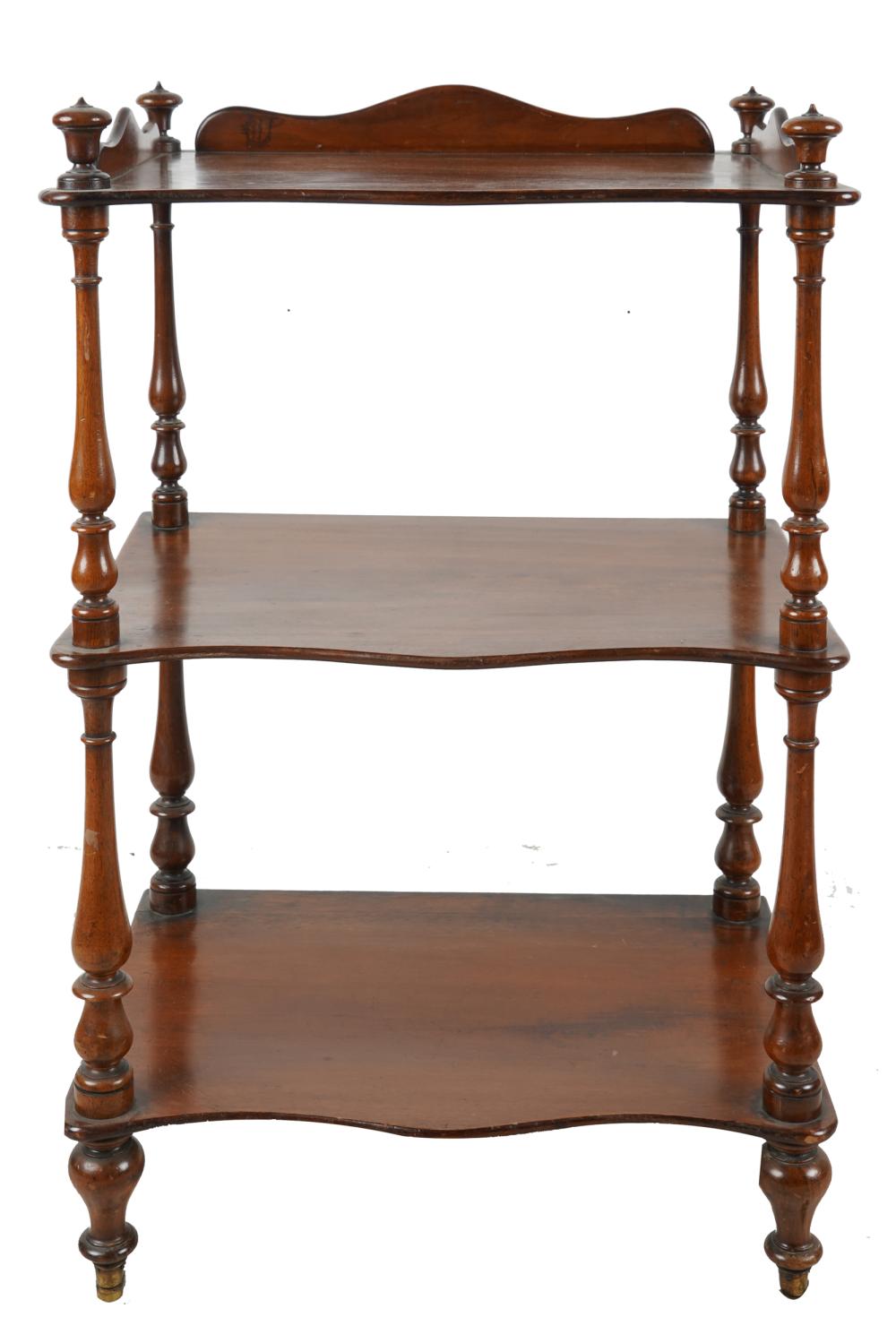 VICTORIAN MAHOGANY WHATNOT ETAGEREhaving 33258d