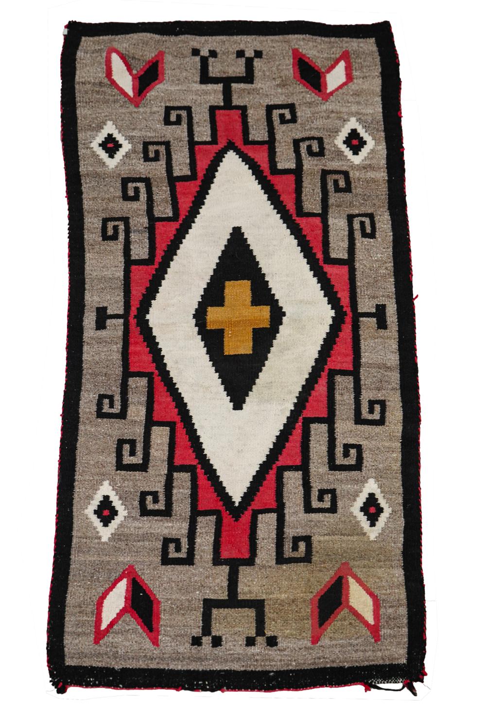 NAVAJO RUGwith central diamond 3325a5