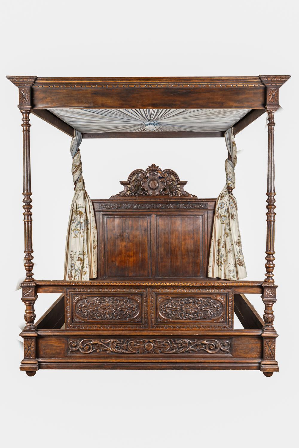 RENAISSANCE REVIVAL CARVED OAK 3325b9