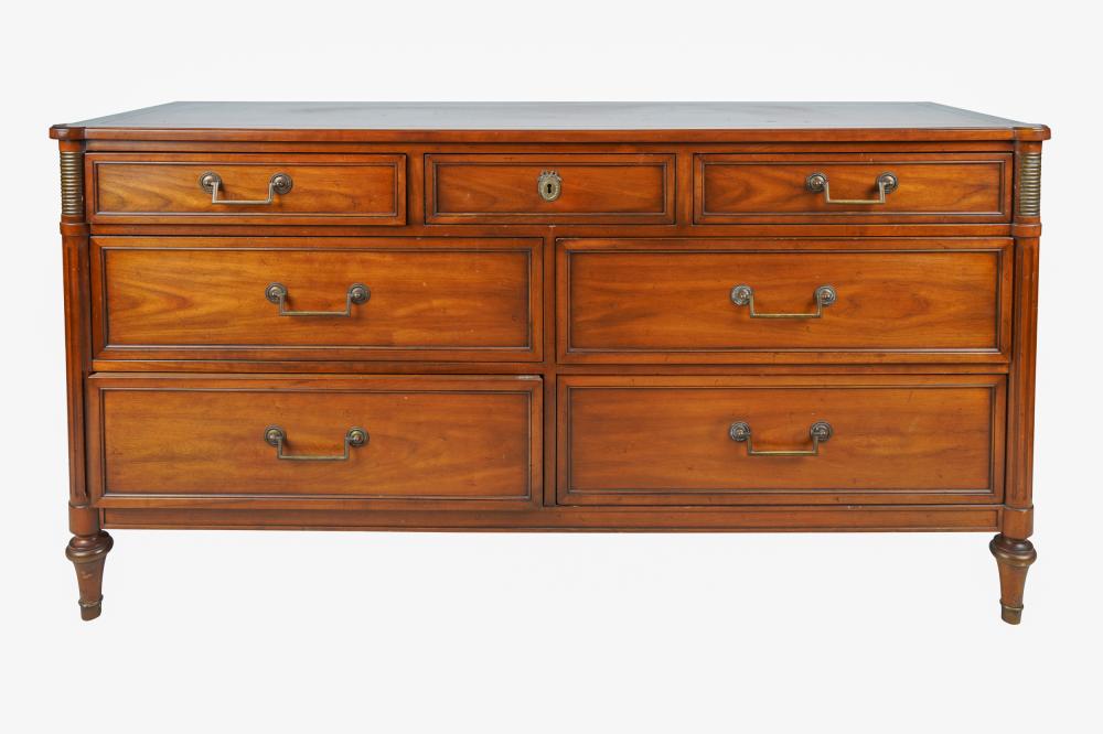 KINDEL PROVINCIAL STYLE DRESSERwith 33268d