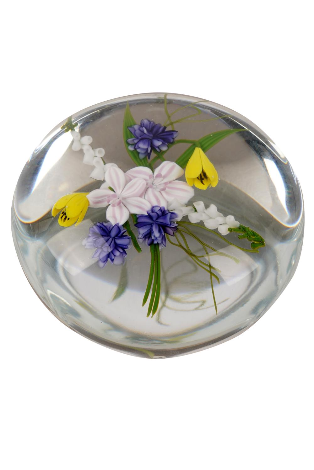 PAUL STANKARD GLASS FLOWER PAPERWEIGHTsigned 3326ea