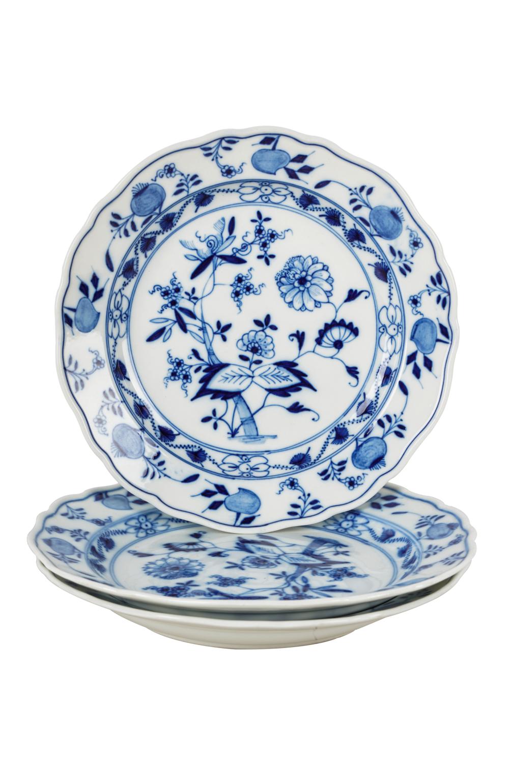 THREE MEISSEN PLATESeach with makers