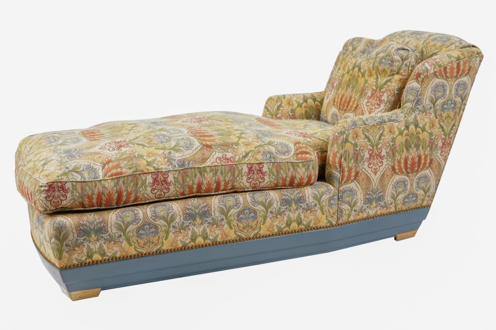 FLORAL-UPHOLSTERED CHAISE LOUNGEwith