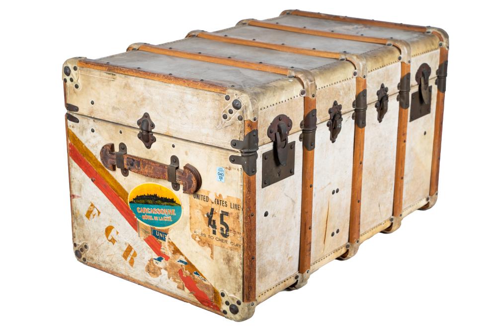 PASADENA TO PARIS VINTAGE TRUNKwood 332814