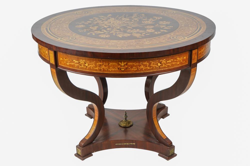 ITALIAN MARQUETRY INLAID TABLE20th 33280f
