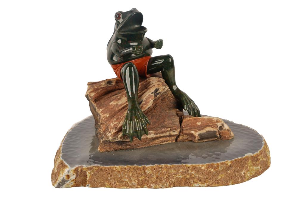 SPECIMEN ROCK FROG GROUPwith an