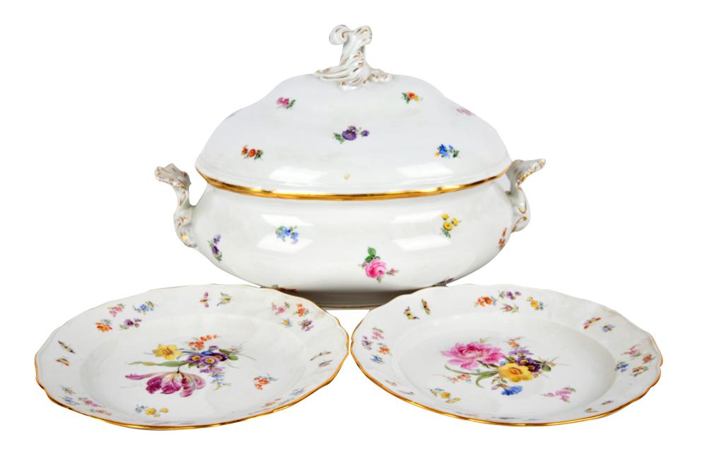 MEISSEN TUREEN & TWO DISHESeach