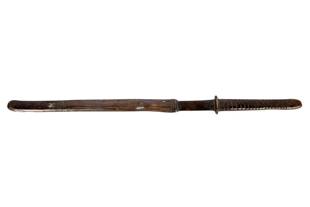BRONZE SWORD MODELwith incised 332a22