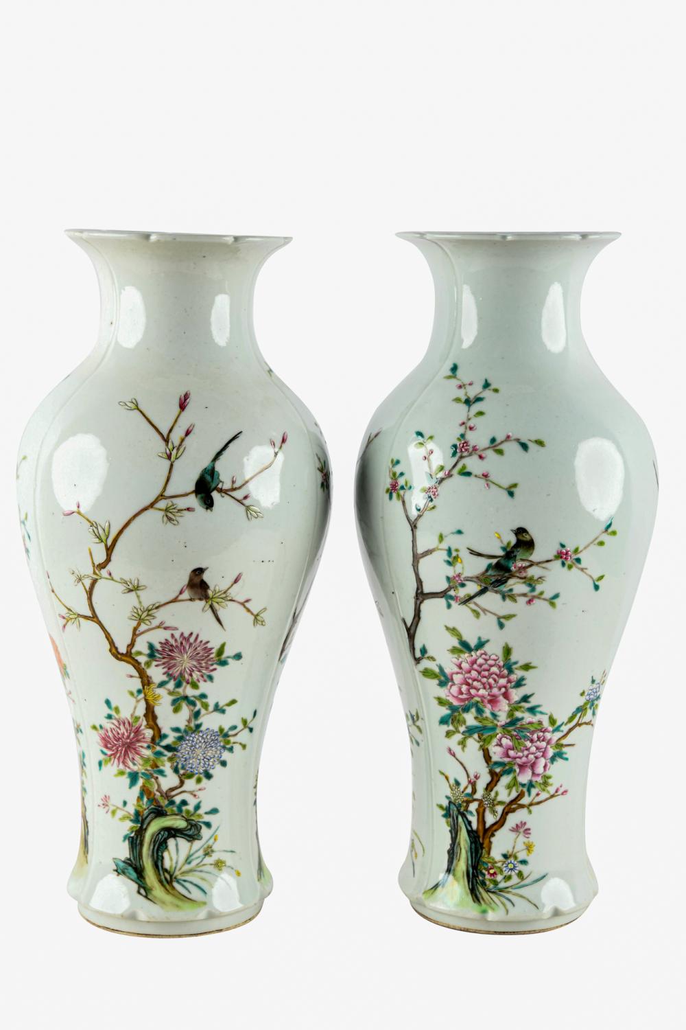 PAIR OF CHINESE POLYCHROME PORCELAIN