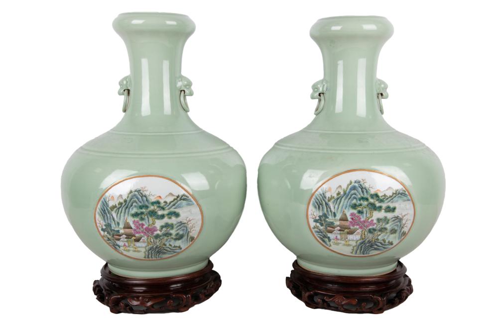 PAIR OF CHINESE CELADON PORCELAIN 332a9b